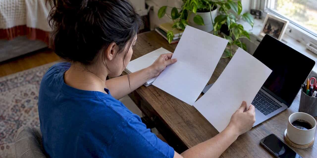 Adult comparing self-pay lab cost estimates
