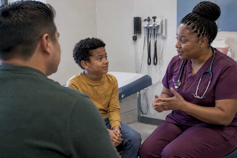 Parent and child discuss HPV vaccine timing